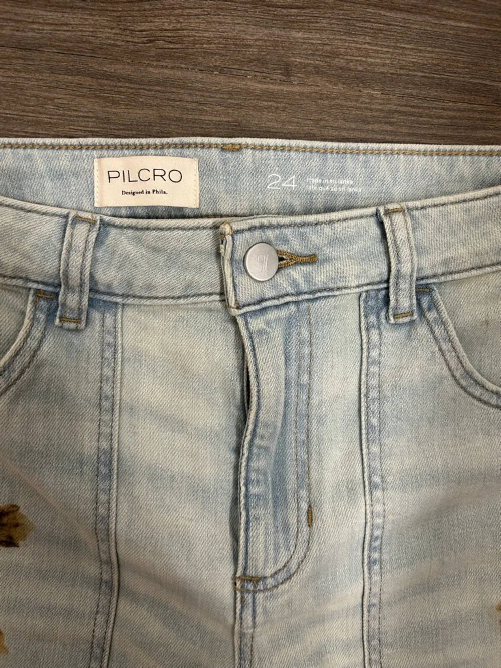 The Rylan Relaxed High-Rise Jeans by Pilcro - Picture 5 of 7